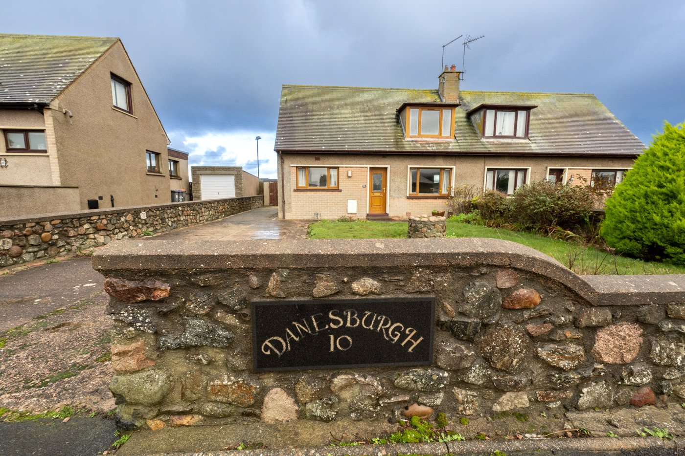 10 Danesburgh Cottages