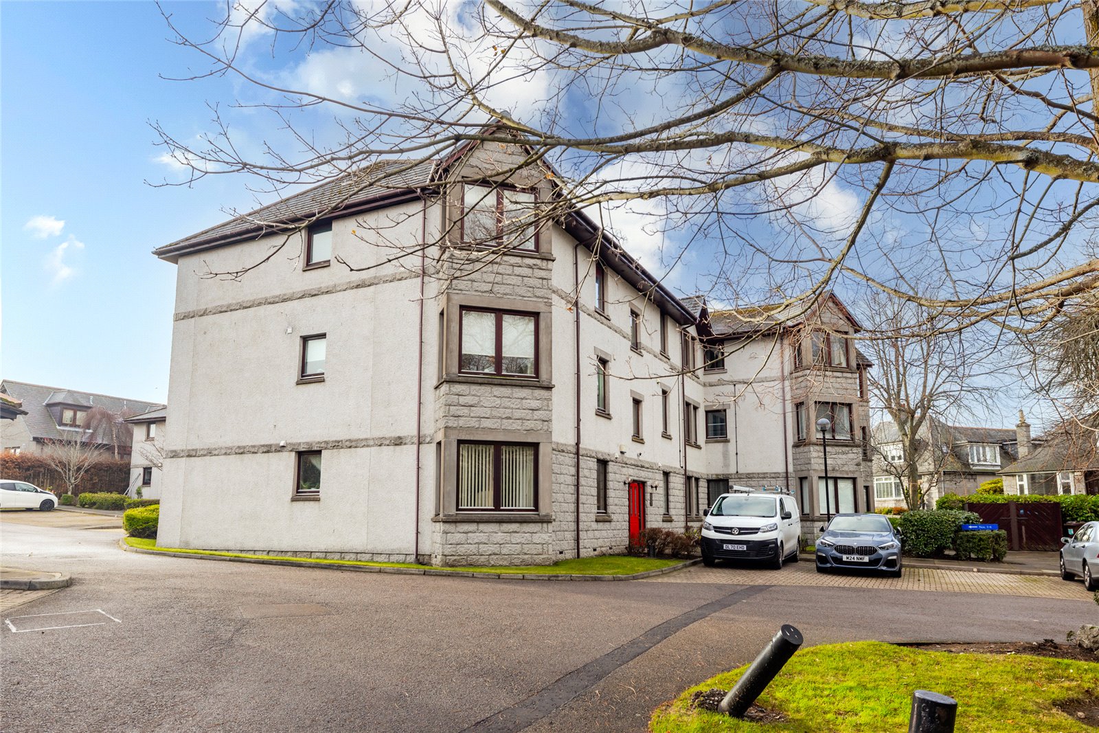 2 Viewfield Court