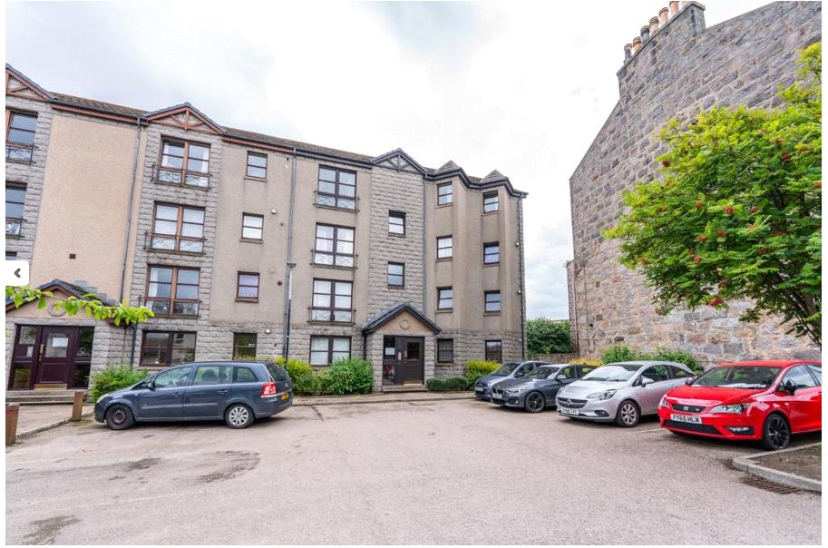 5 Roslin Place