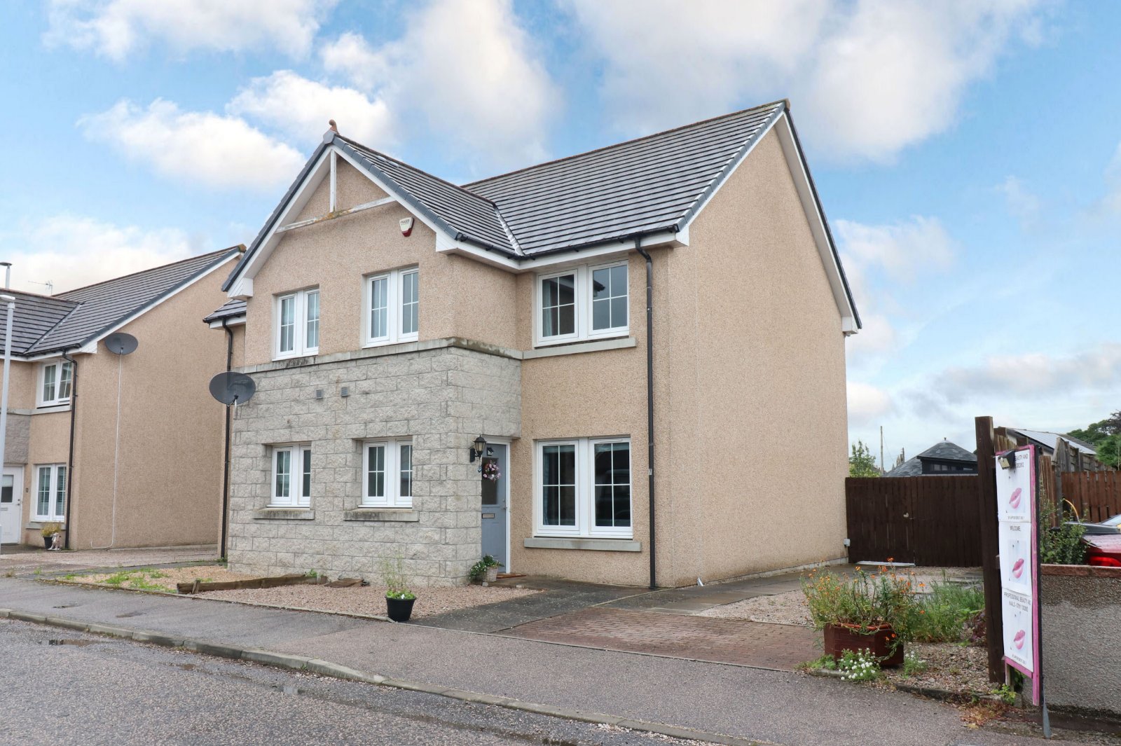 7 Tuach Road