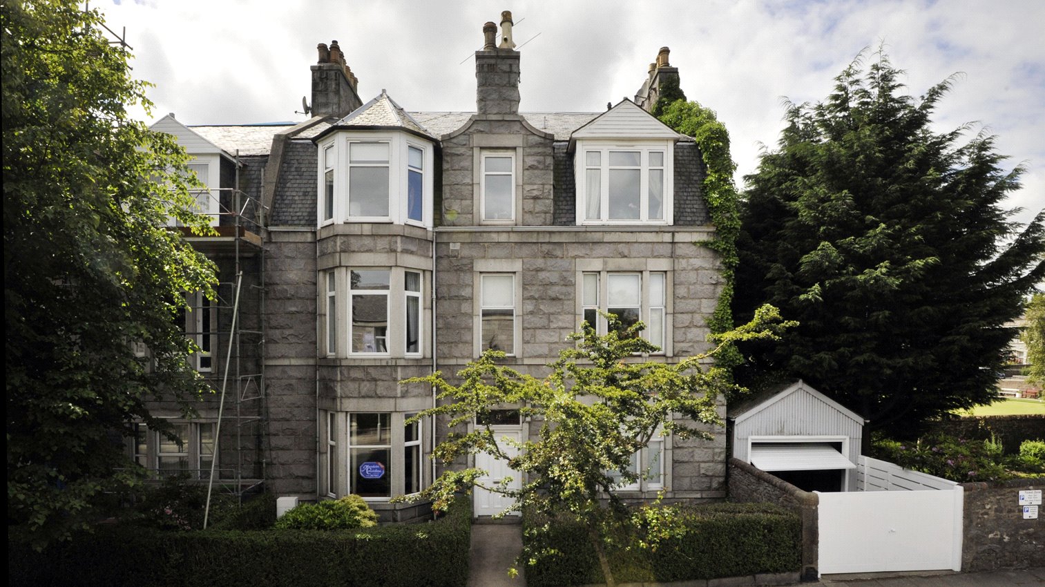 77 Whitehall Road