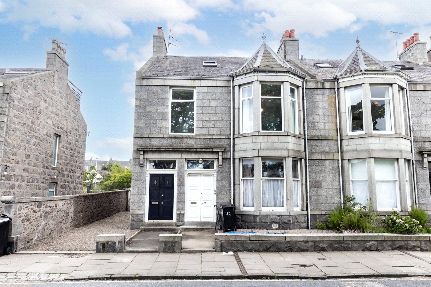 31 University Road