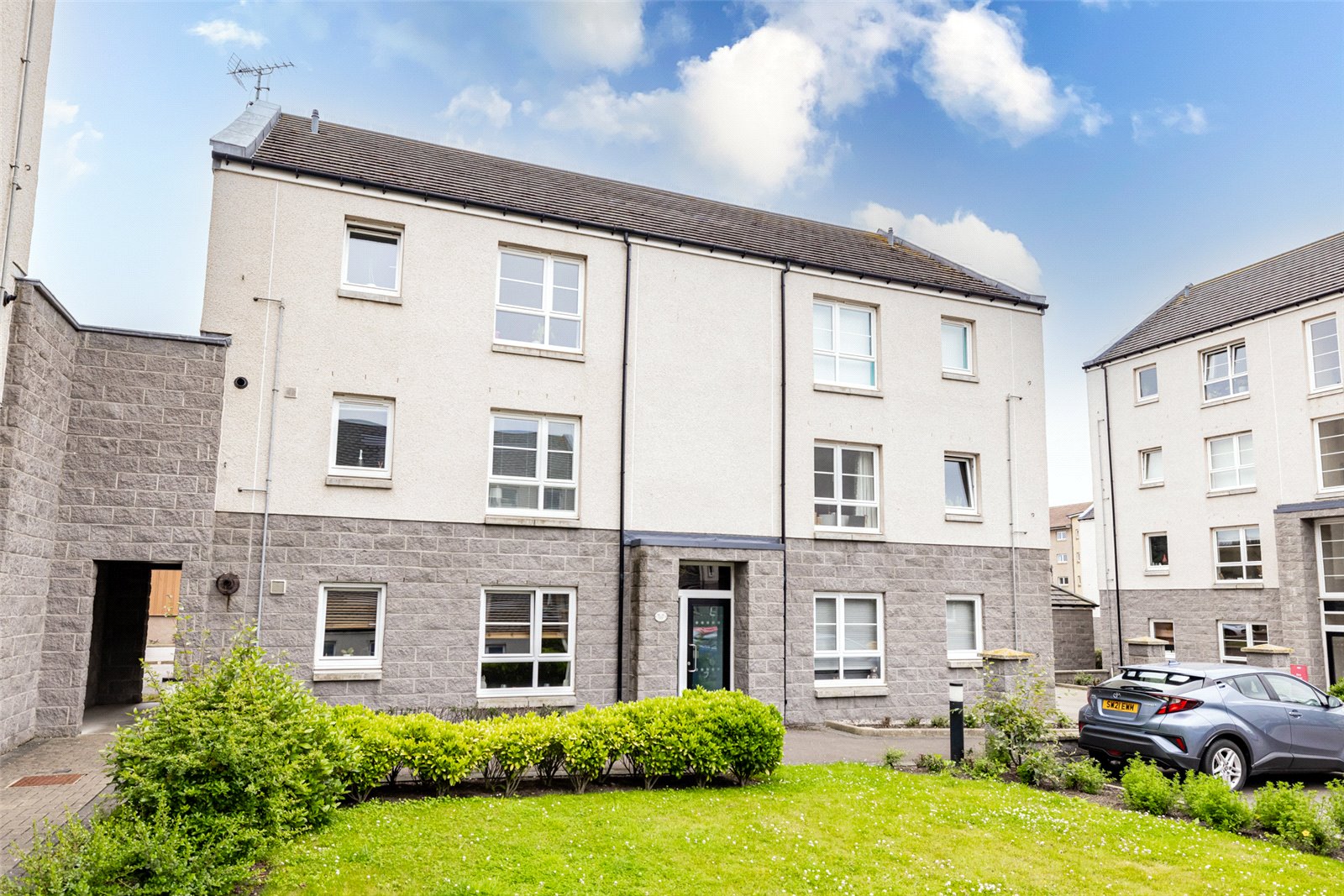 56 Urquhart Court