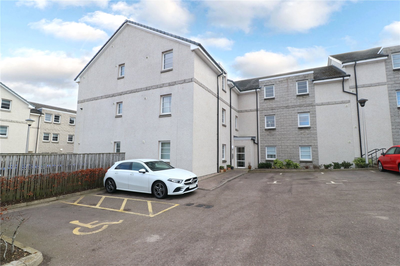 29 Priory Park