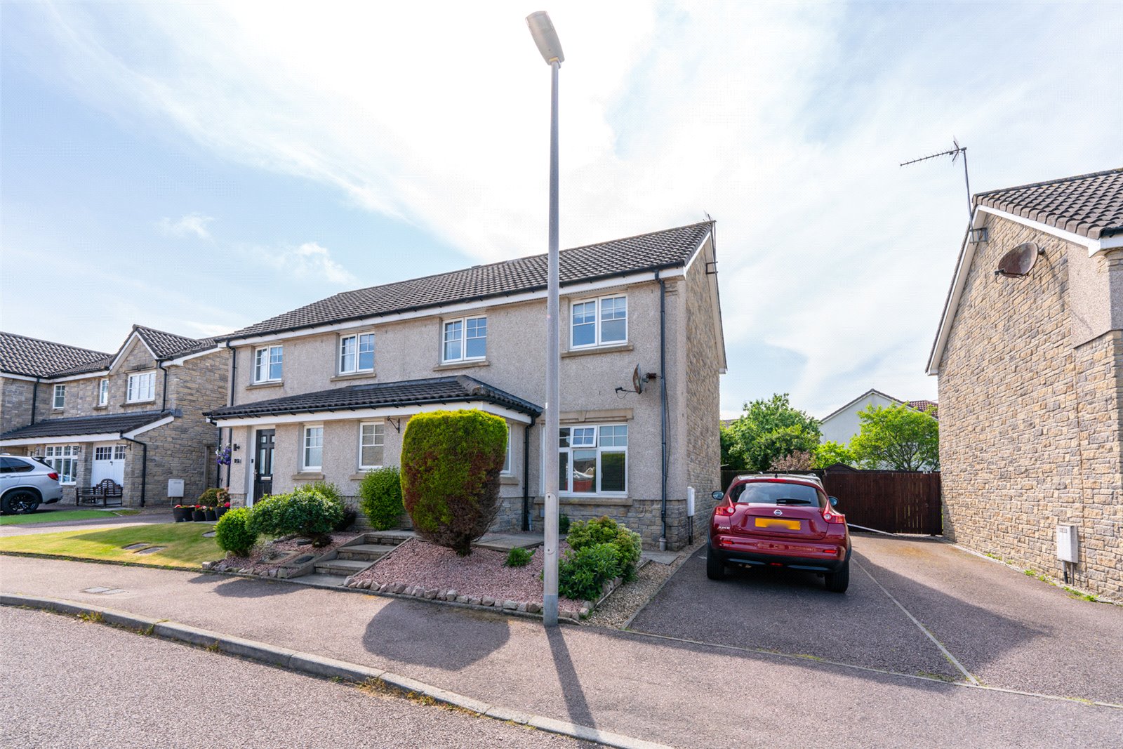 3 Sandhaven Close