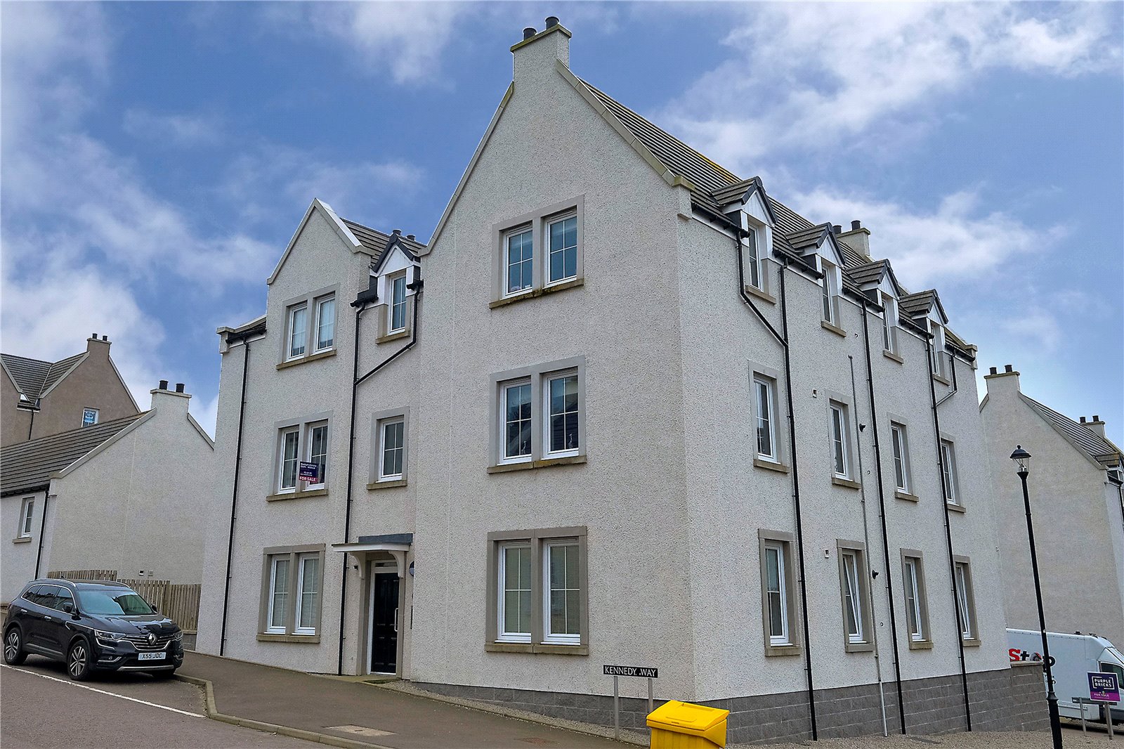 1c Castle Court