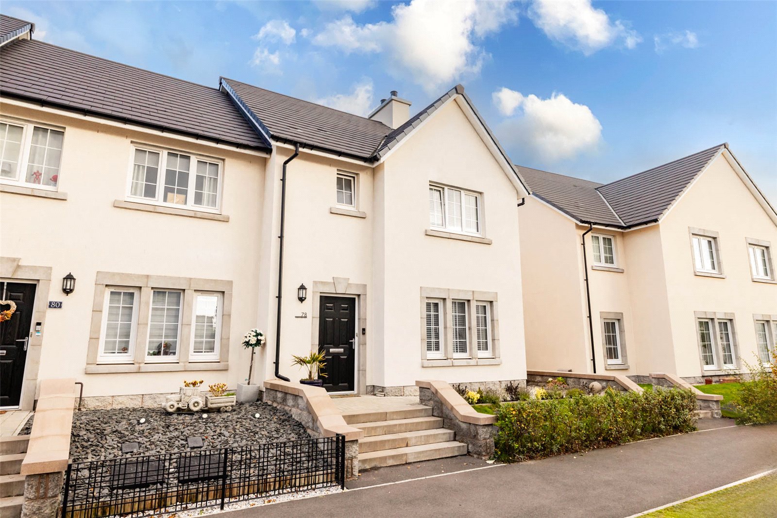 78 Laverock Braes Drive