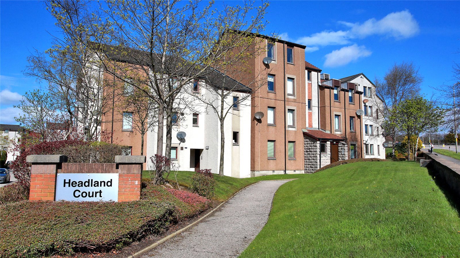 240 Headland Court