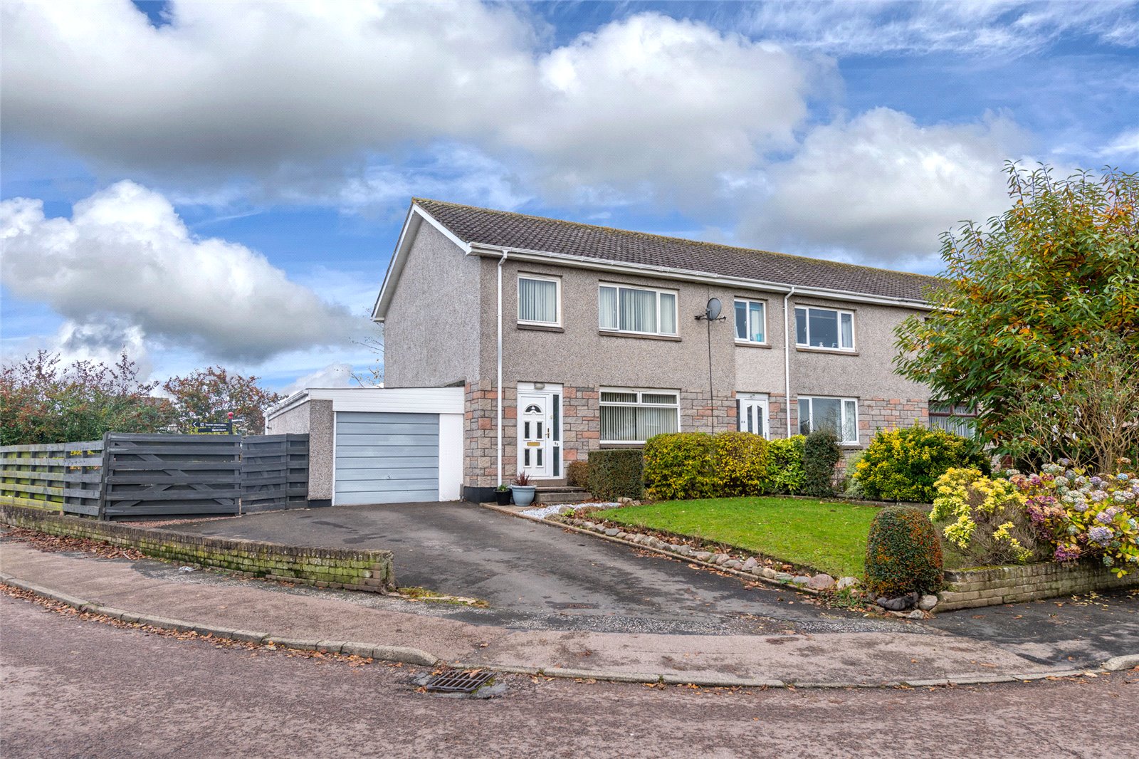 86 Mearns Drive