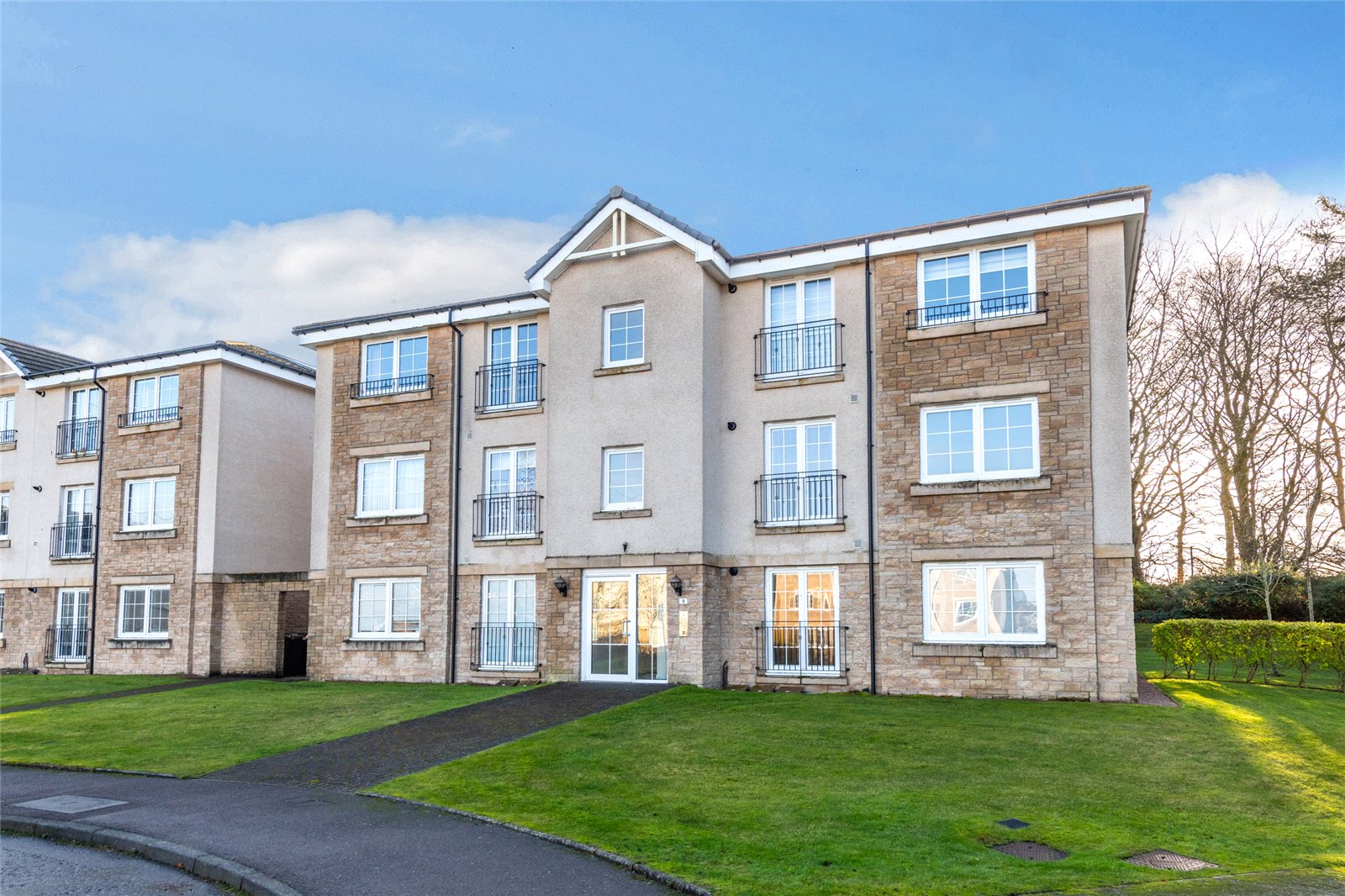 9 Mackie Place