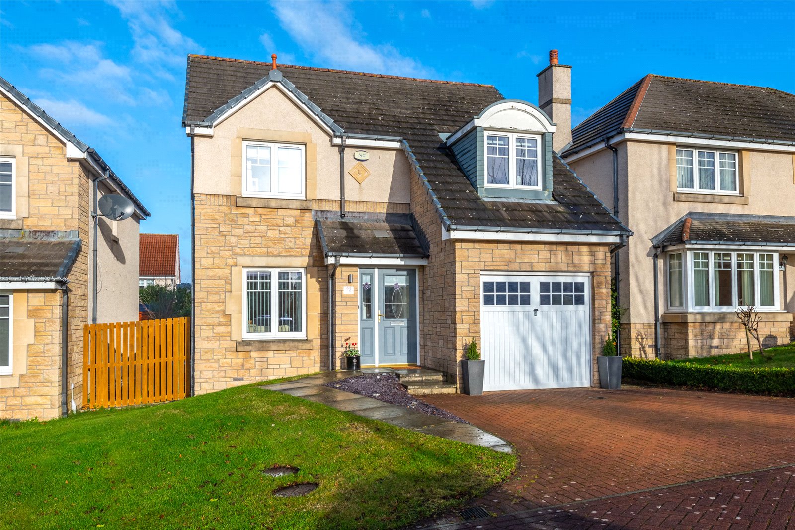 22 Carnie Crescent