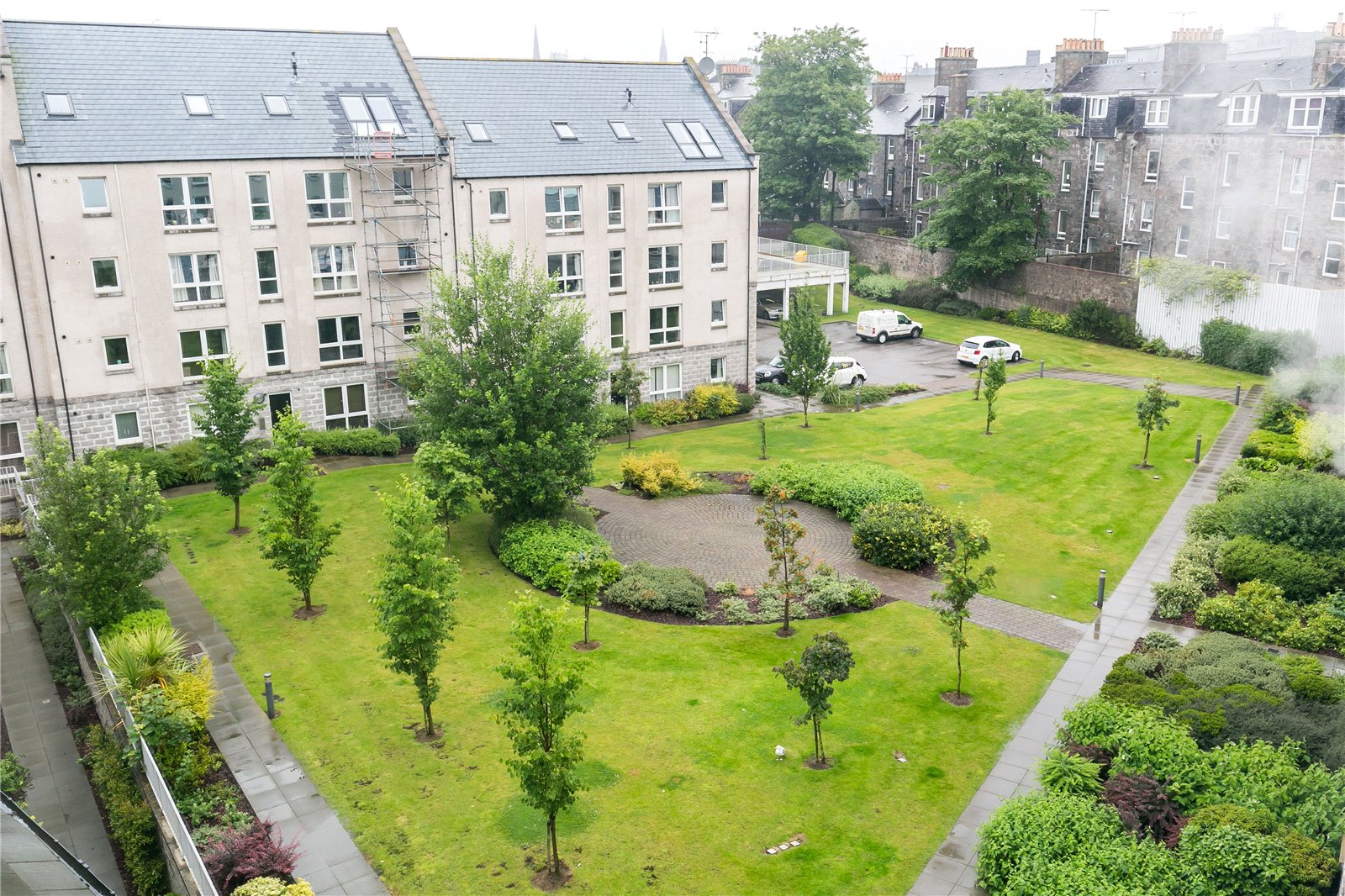 47 Dee Village
