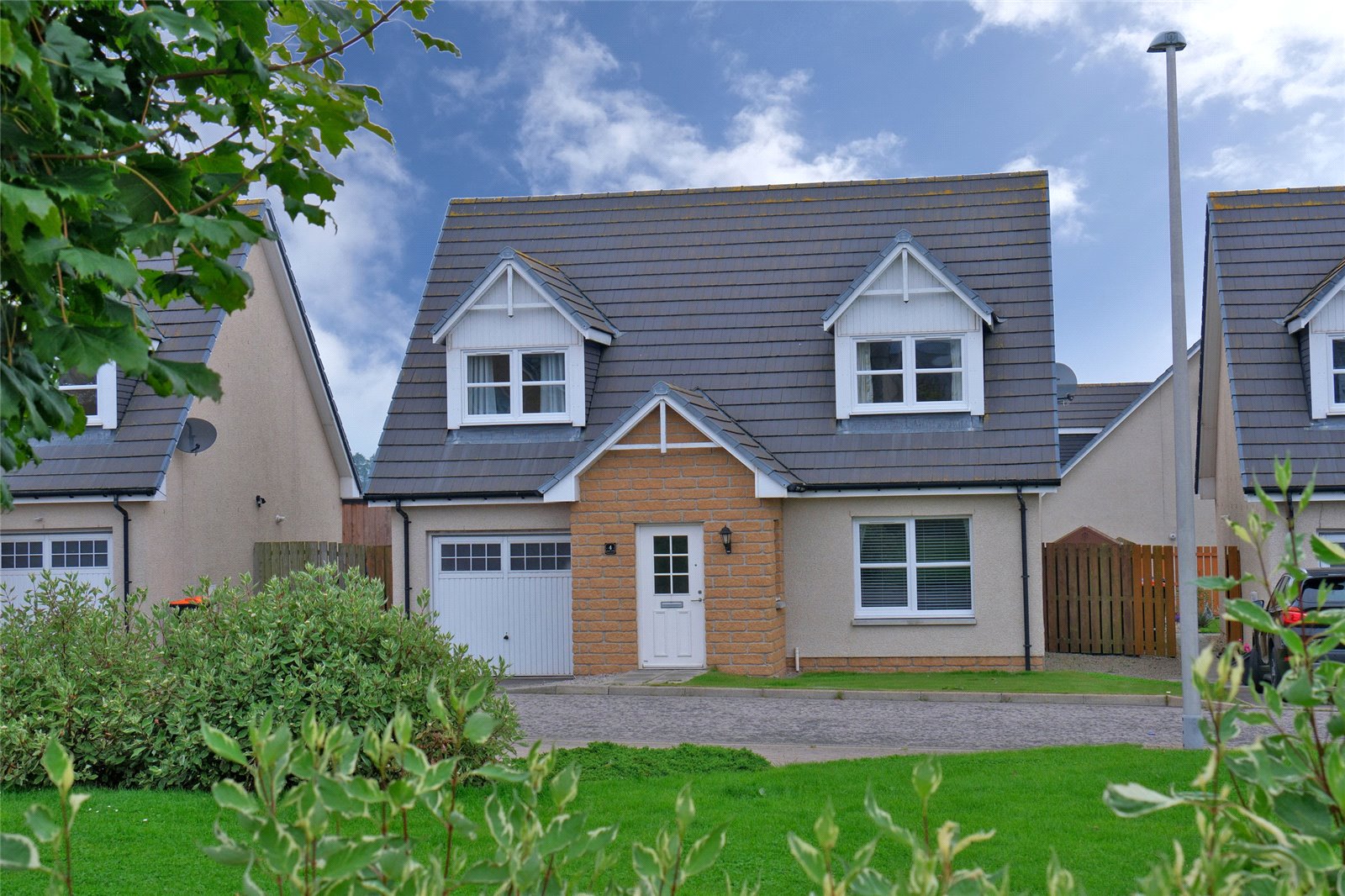 4 Newlands Gardens