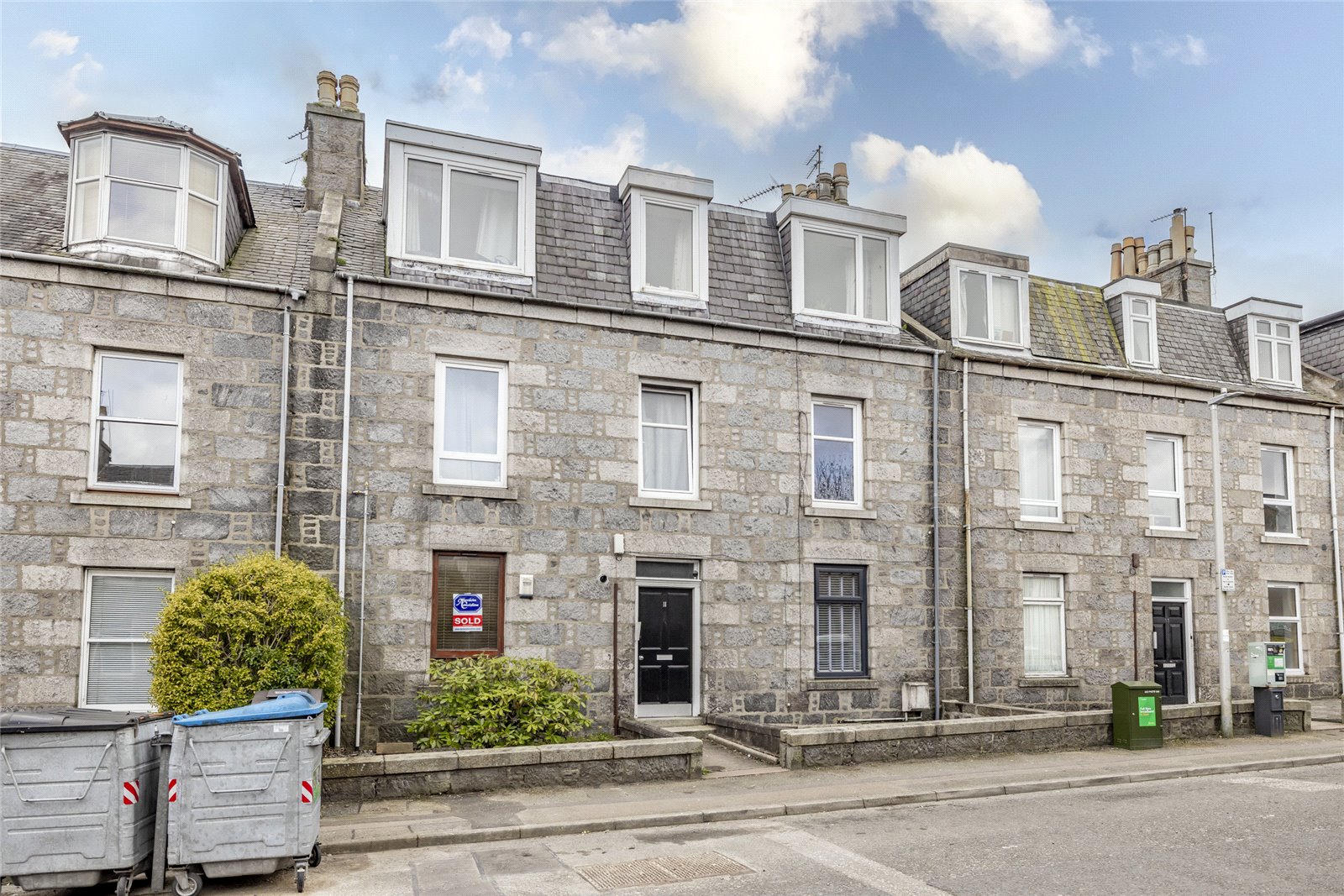 11a Claremont Place