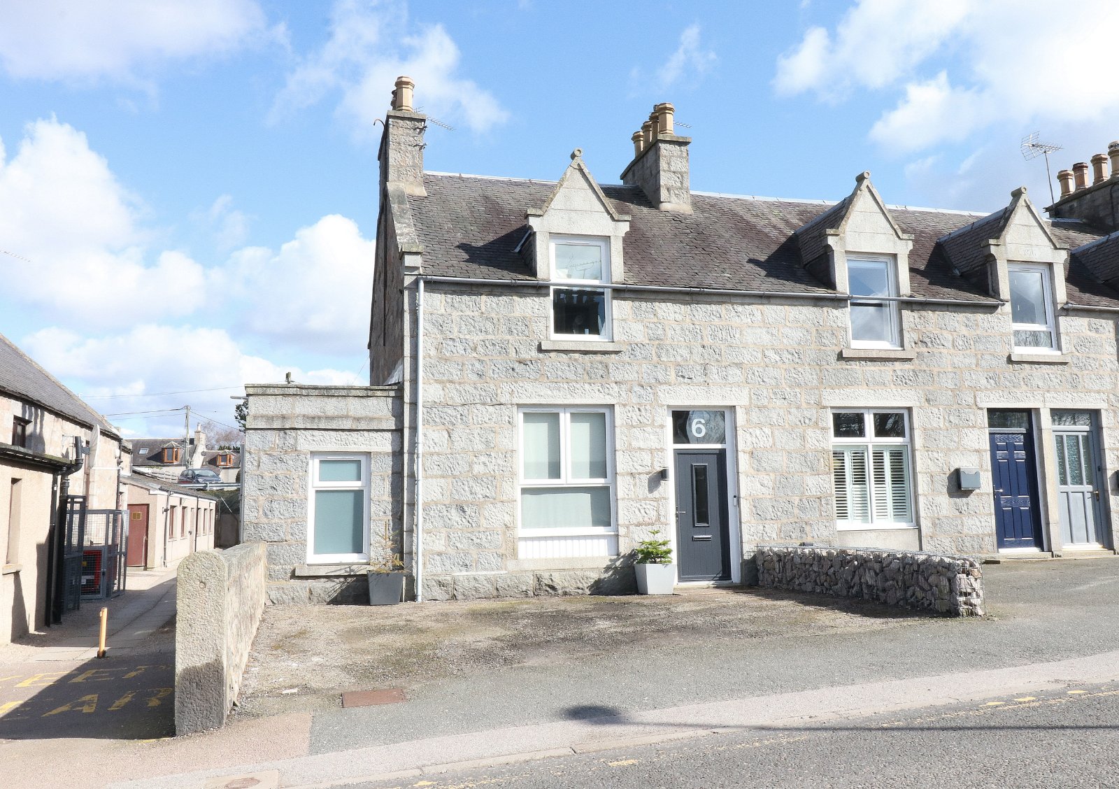 6 Aquithie Road