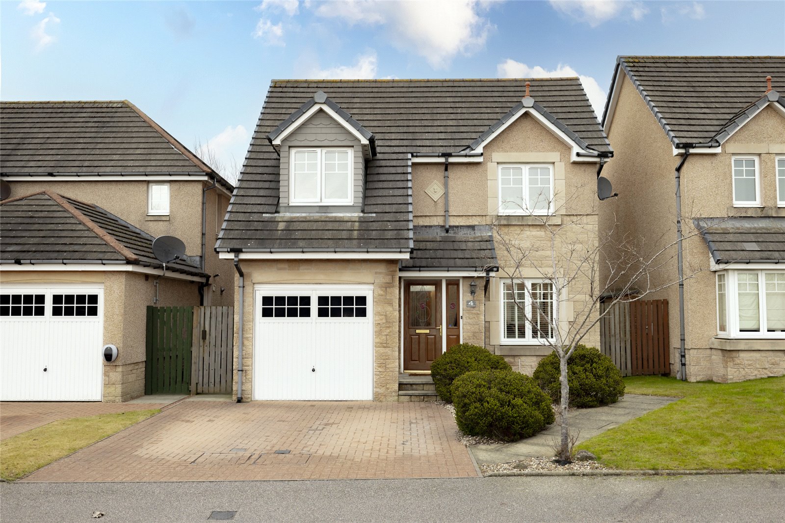 4 Canmore Gardens