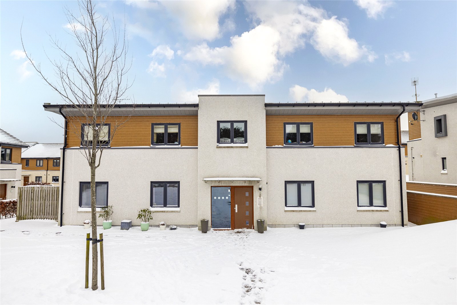 9a Maidencraig Court