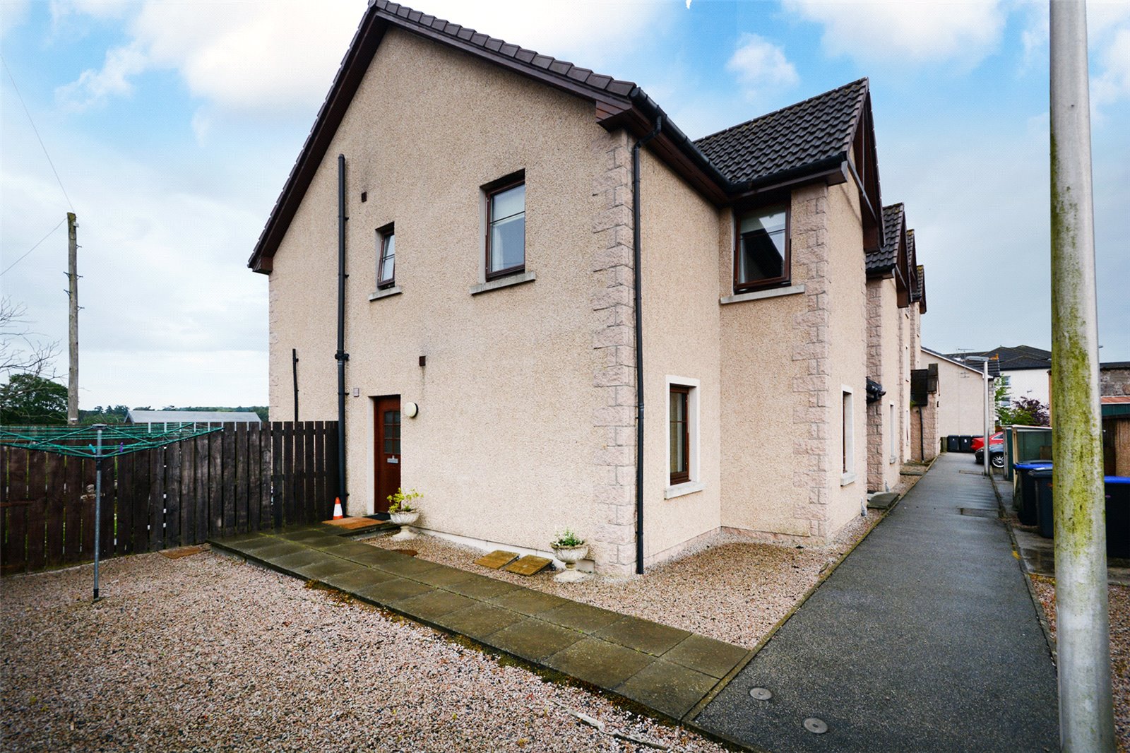 1 Leask House
