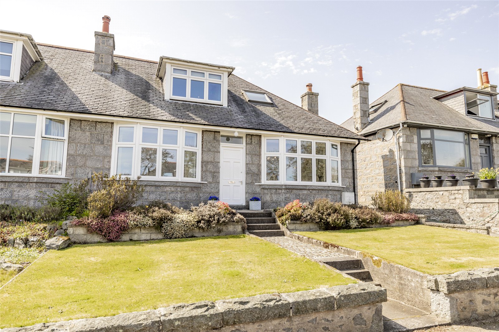 7 Woodhill Place