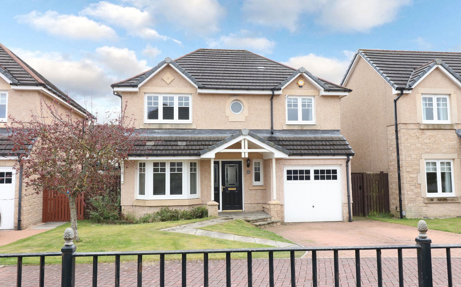 24 Castlepark Drive