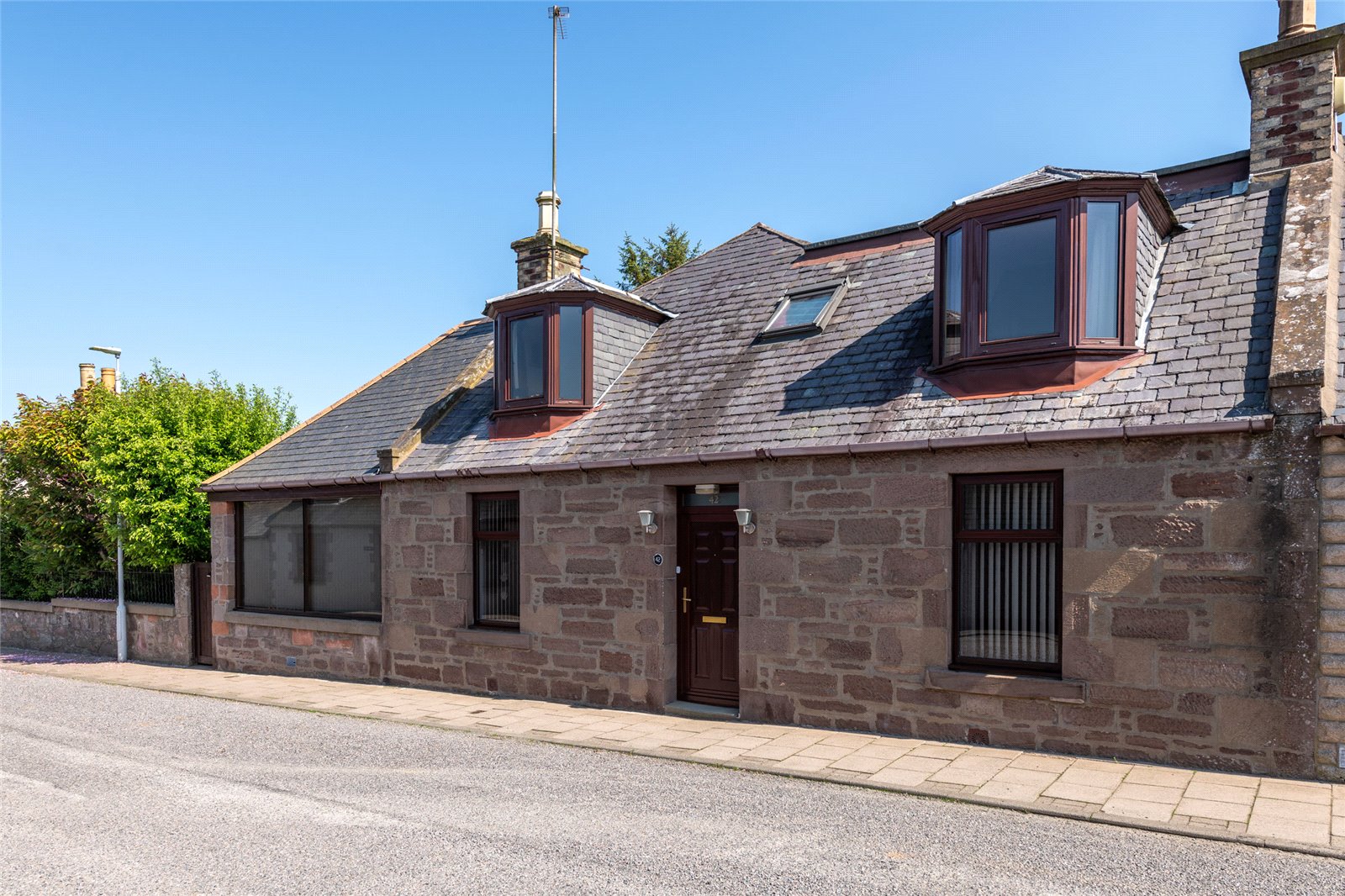 42 Gardenston Street