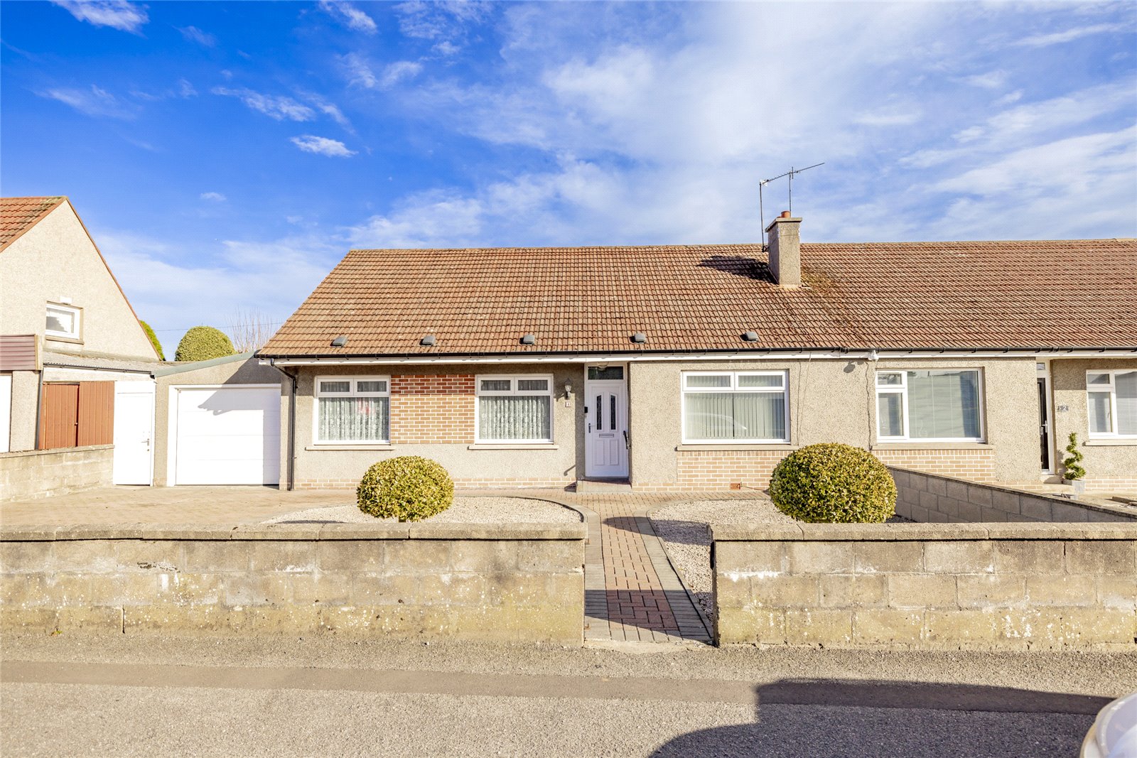 4 Glen Drive