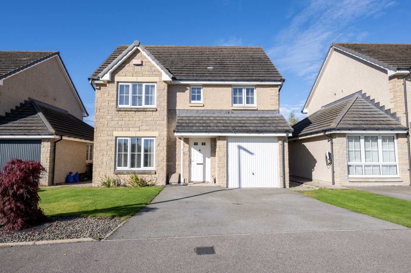 16 Ash Grove