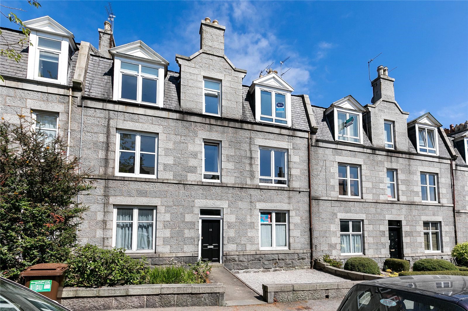 TFL, 12 Pitstruan Place