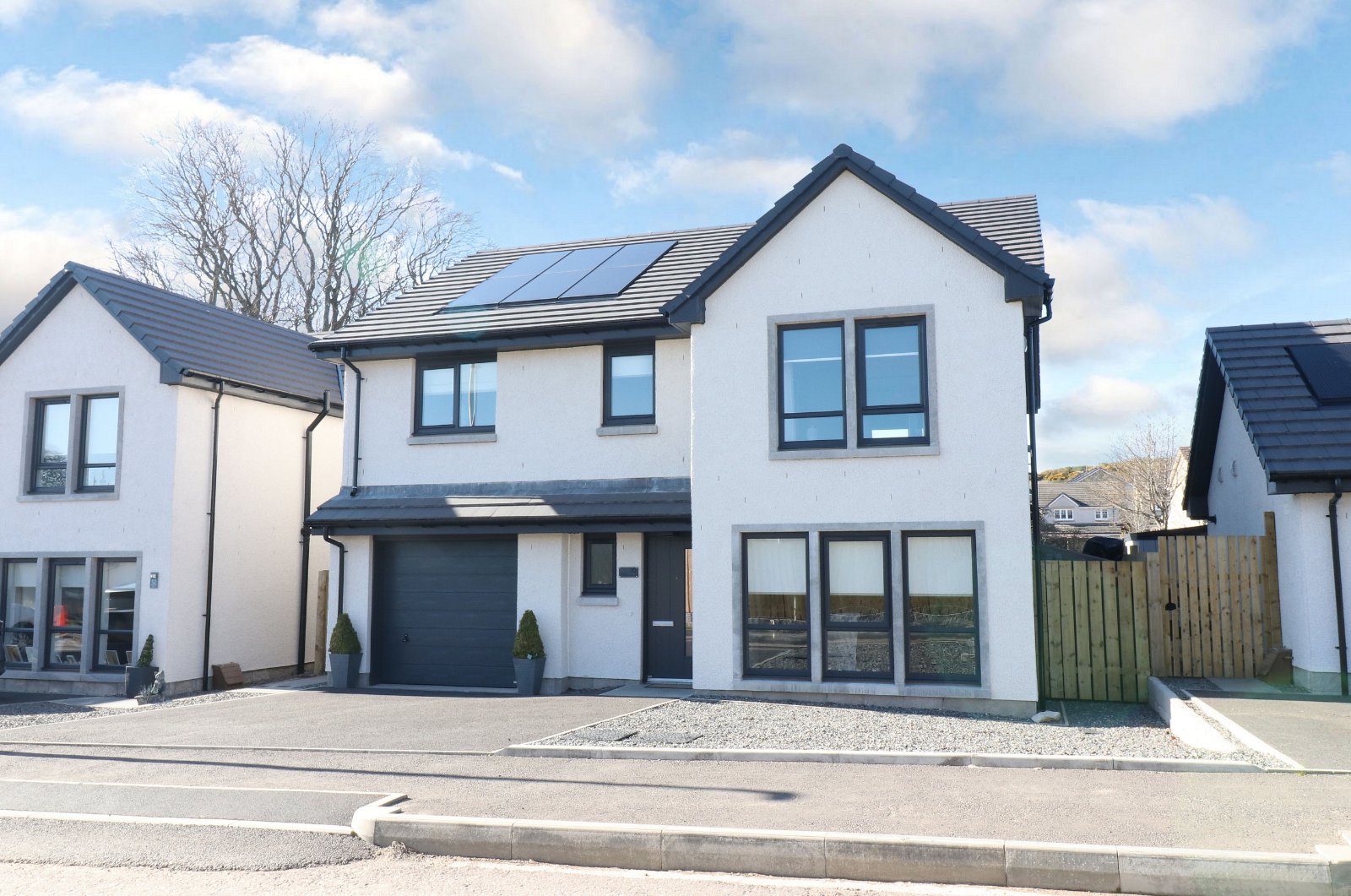 10 Glebe Avenue