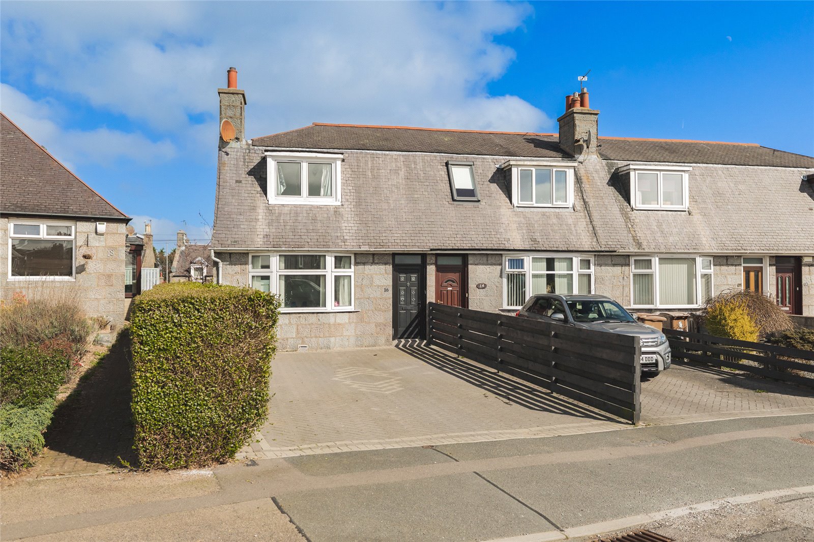 16 Primrosehill Drive