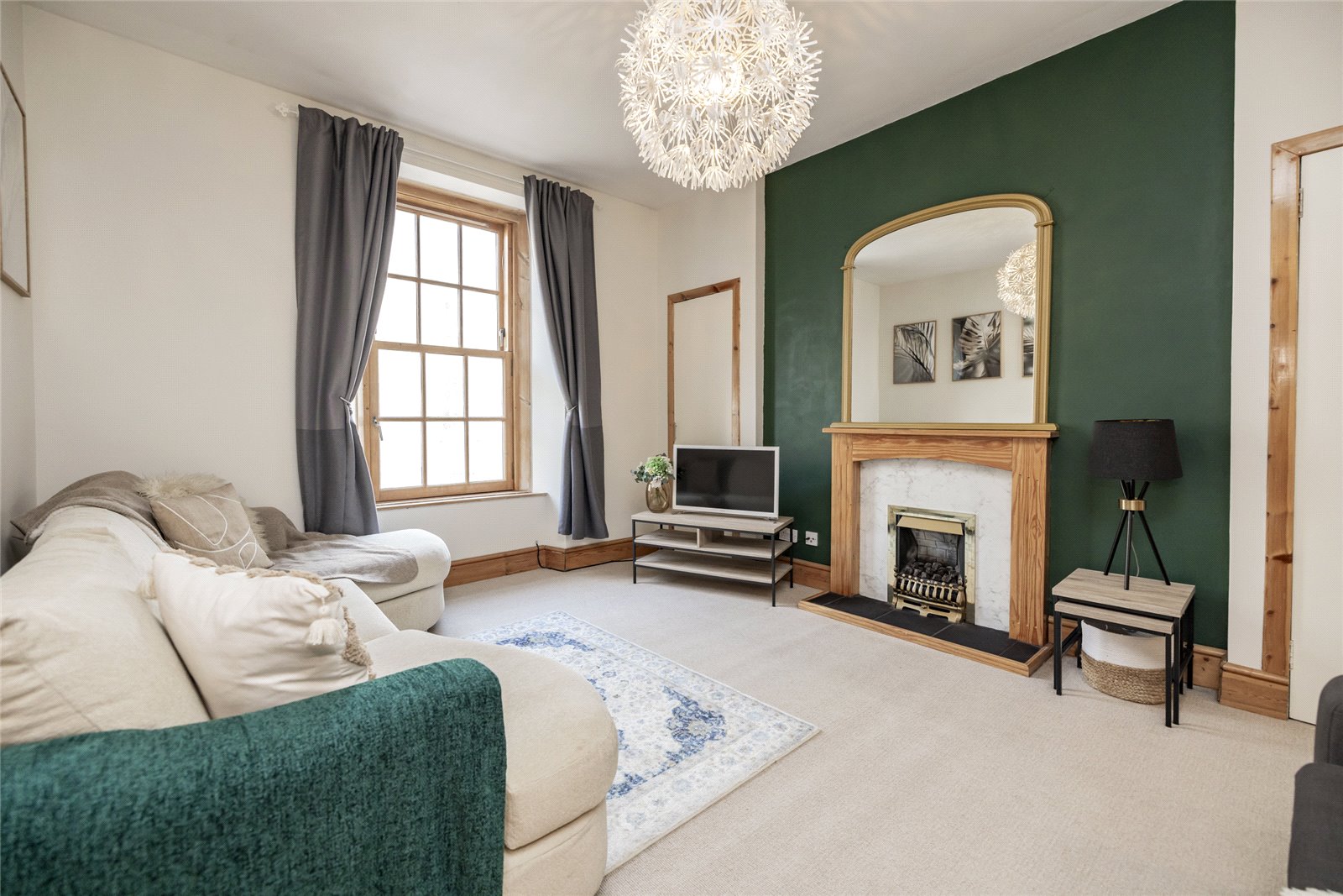 Flat D, 17 Craigie Street