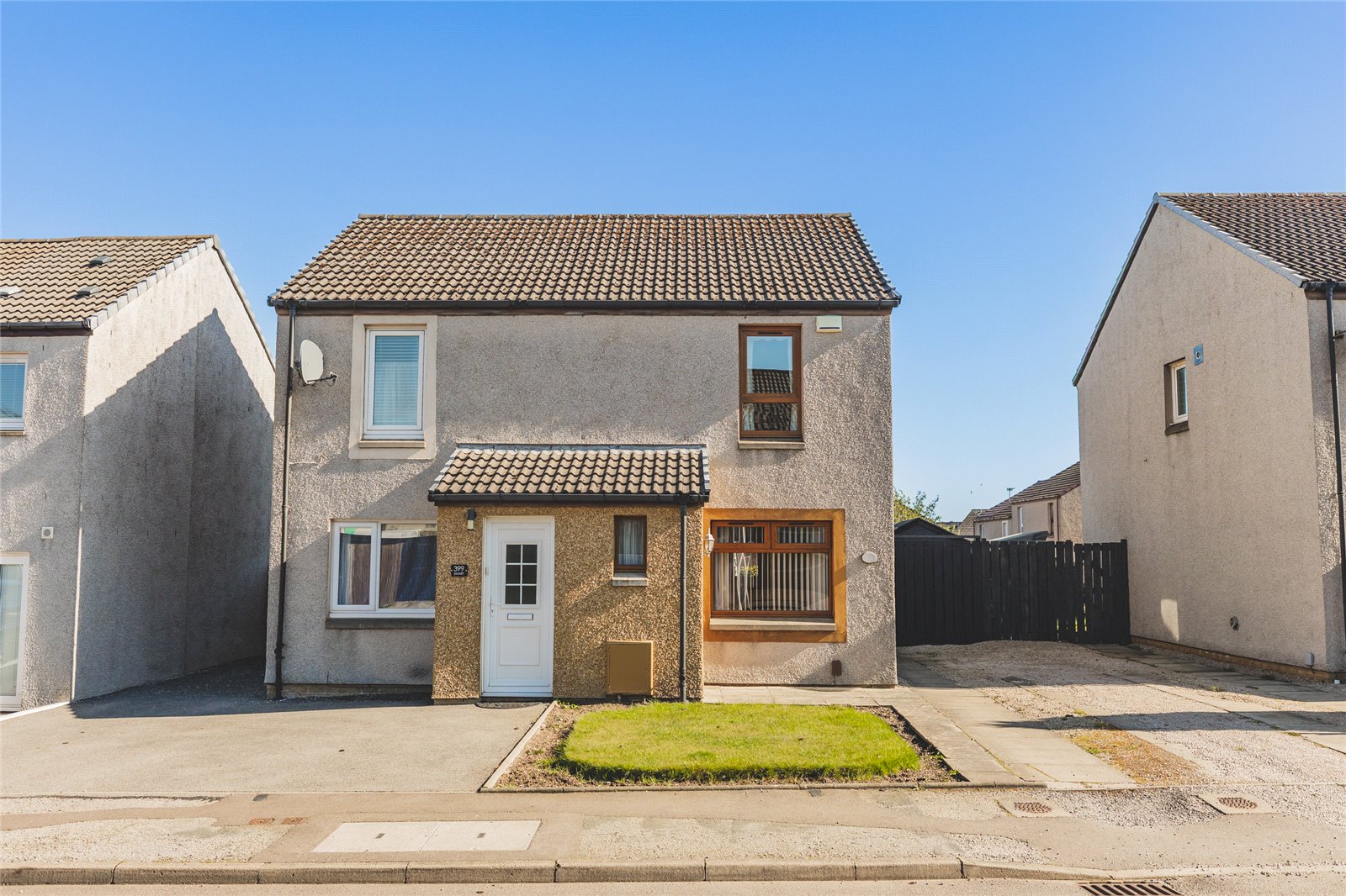 401 Lee Crescent North