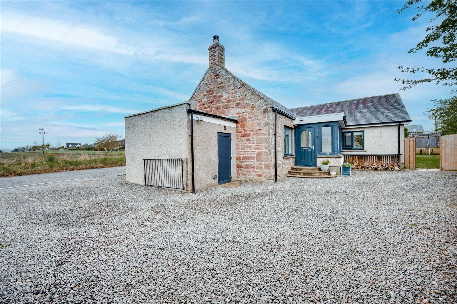 49 Blackiemuir Avenue