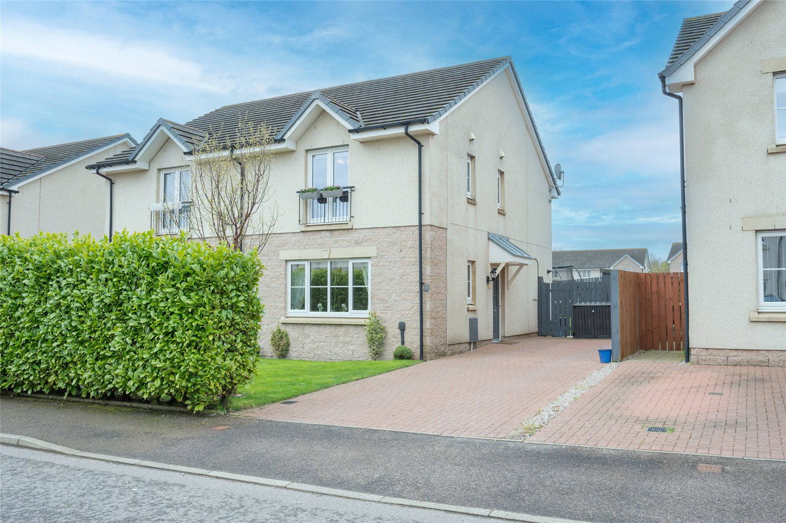 8 Balquharn Circle