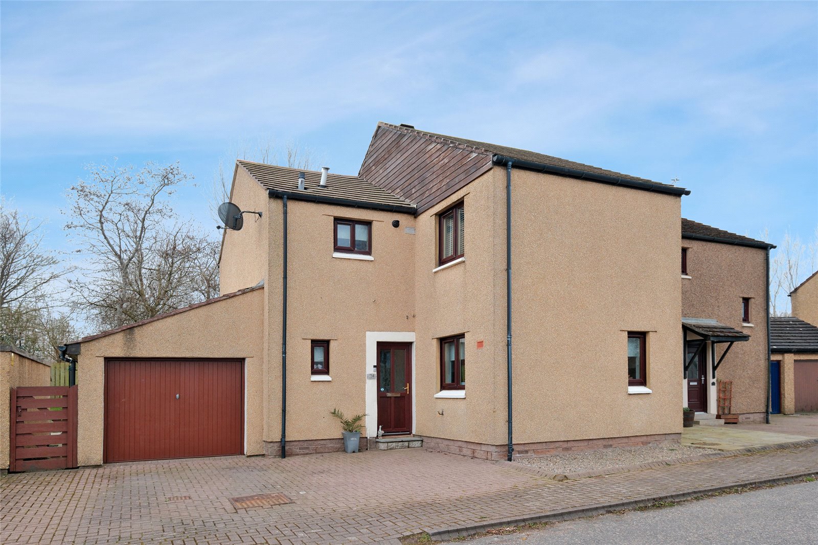 24 Eigie Crescent