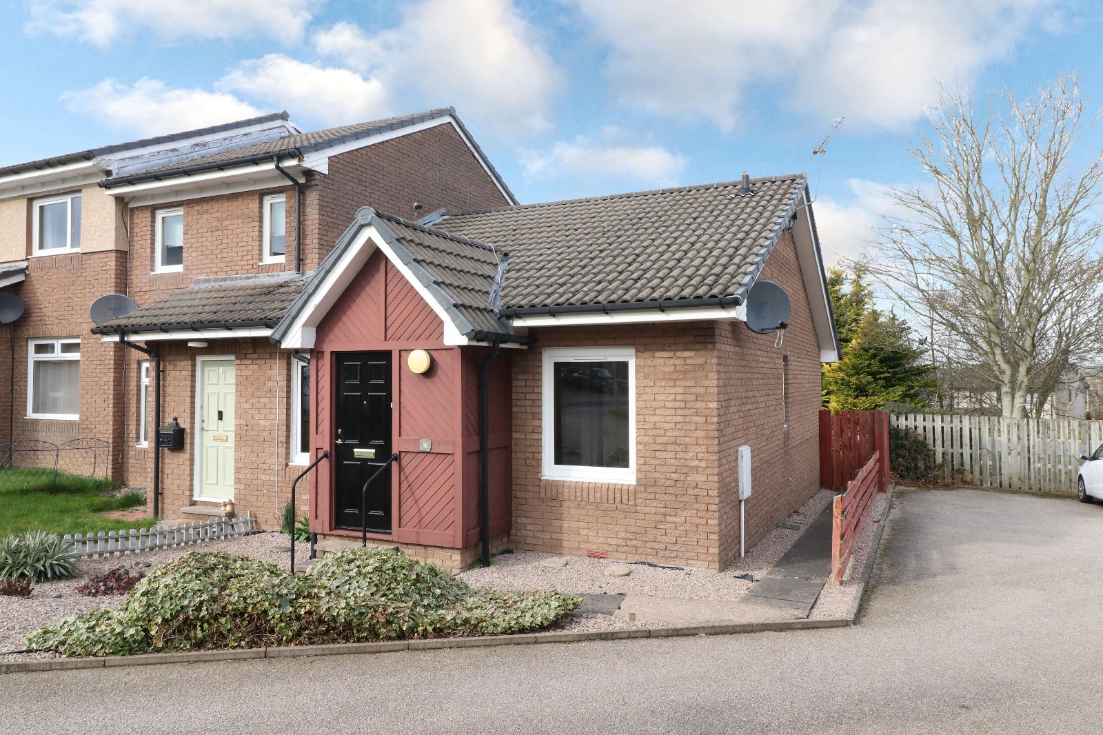 16 Whiteley Well Drive