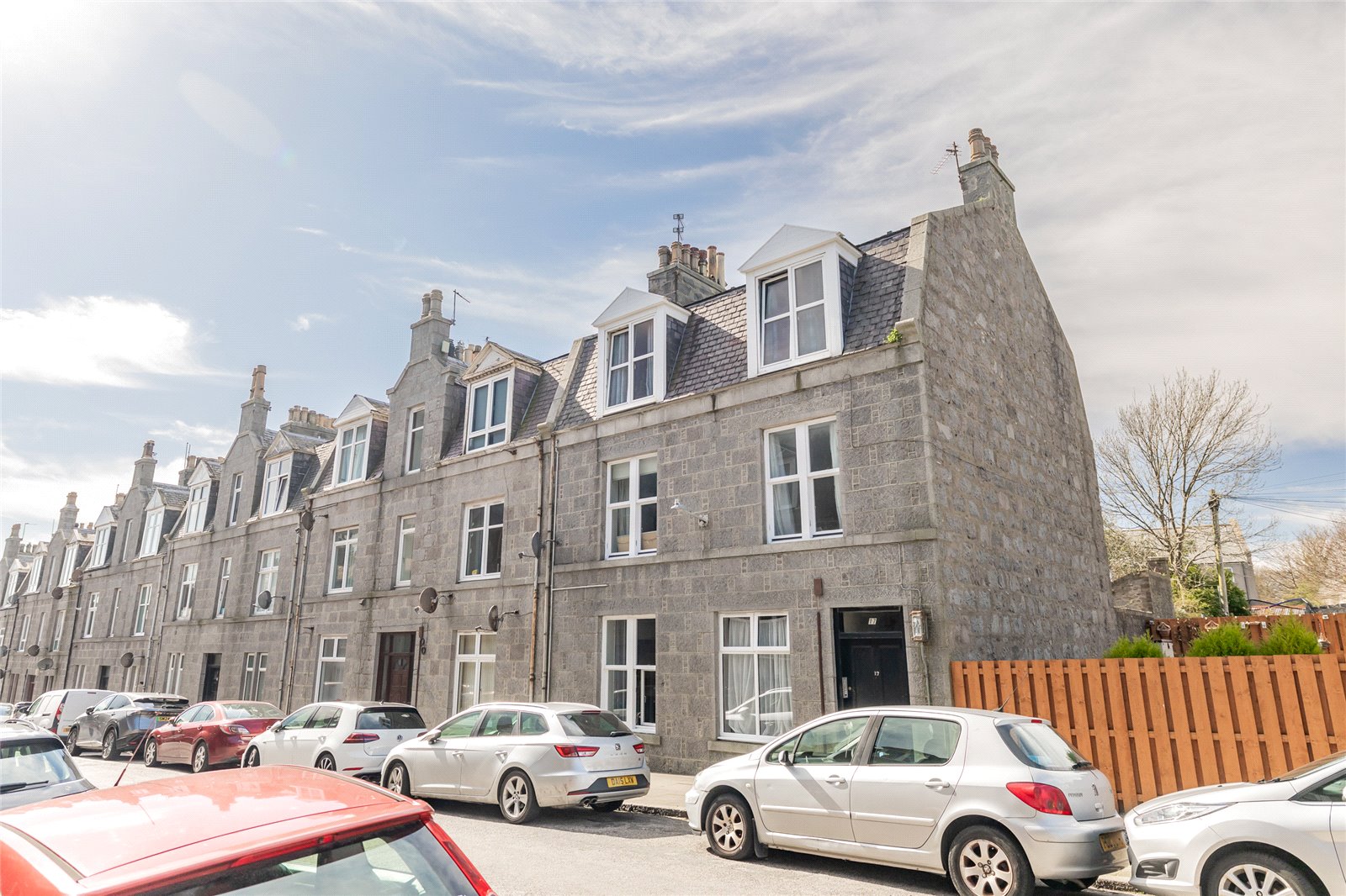 17 Urquhart Street
