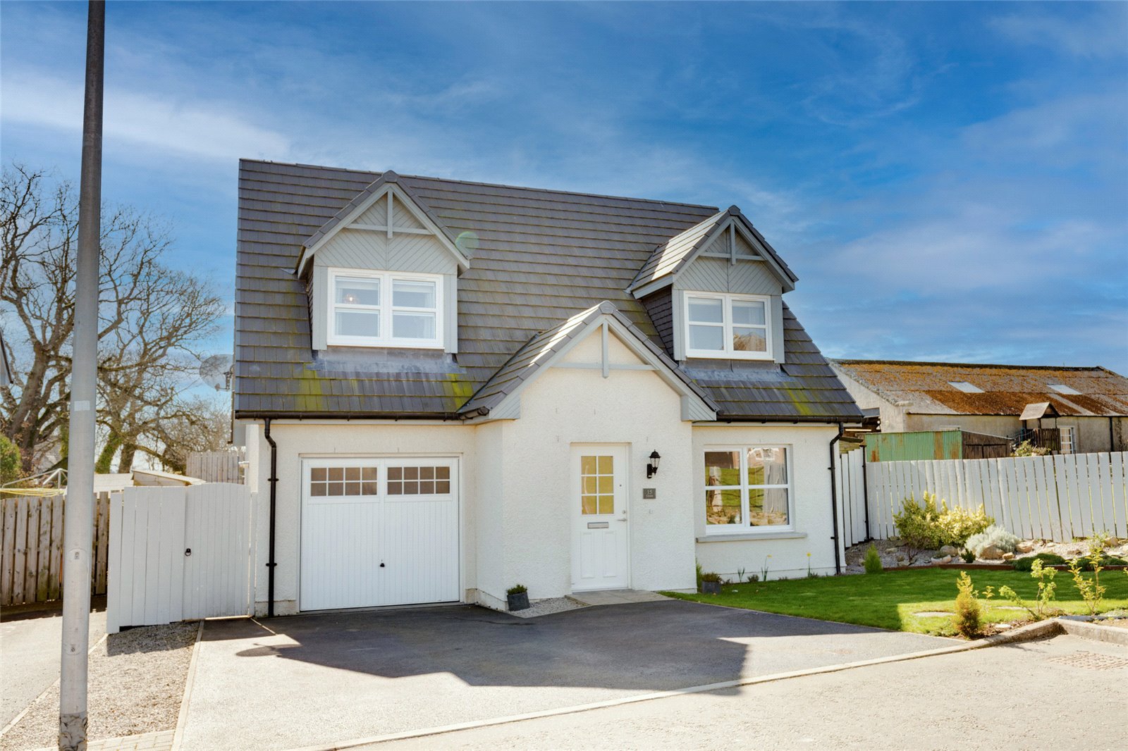 15 Forbes Close