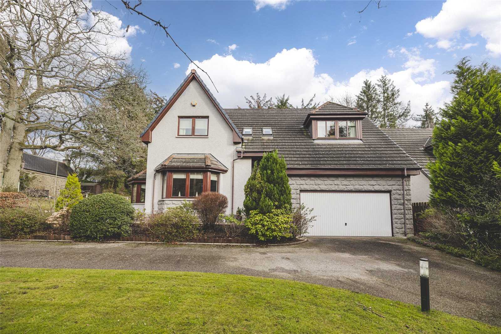 48 Contlaw Road