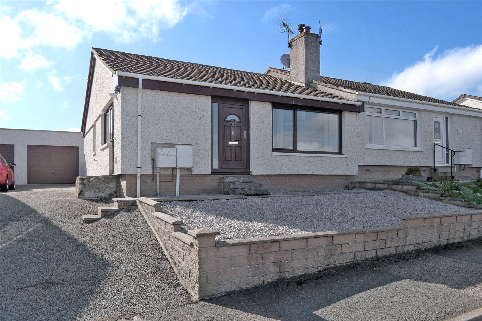 53 Hillhead Drive