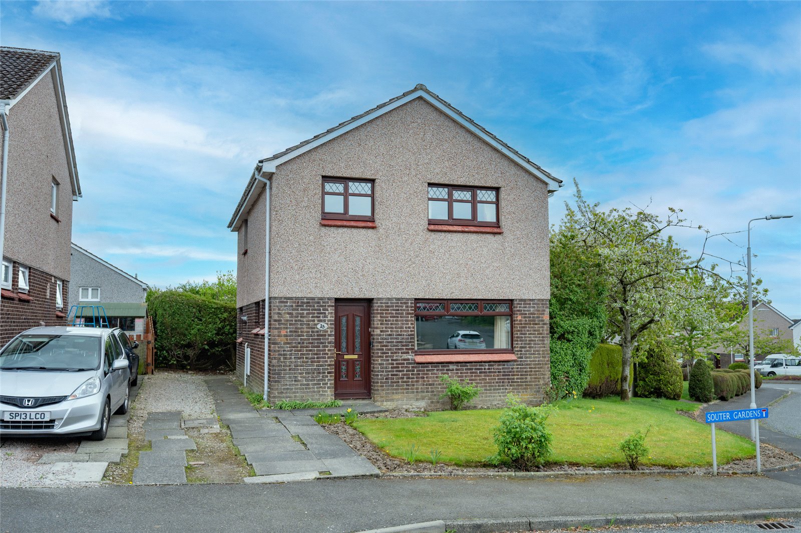 25 Souter Gardens