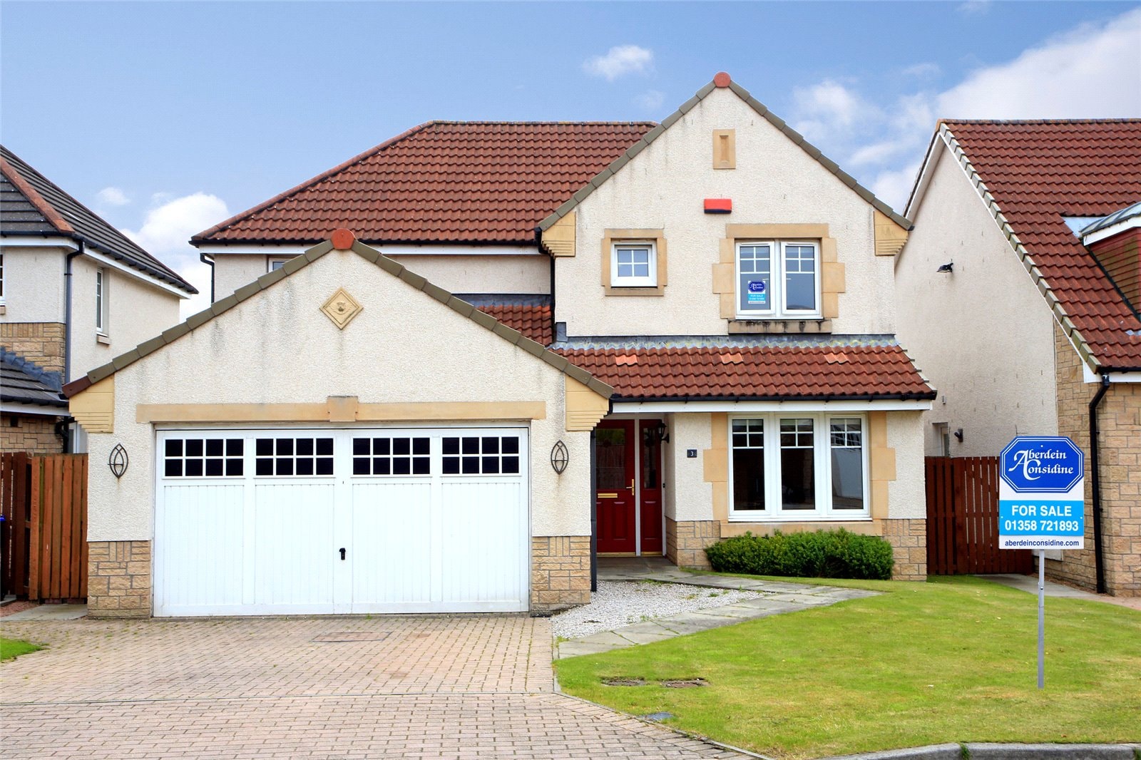 exterior of 3 Crovie Gardens