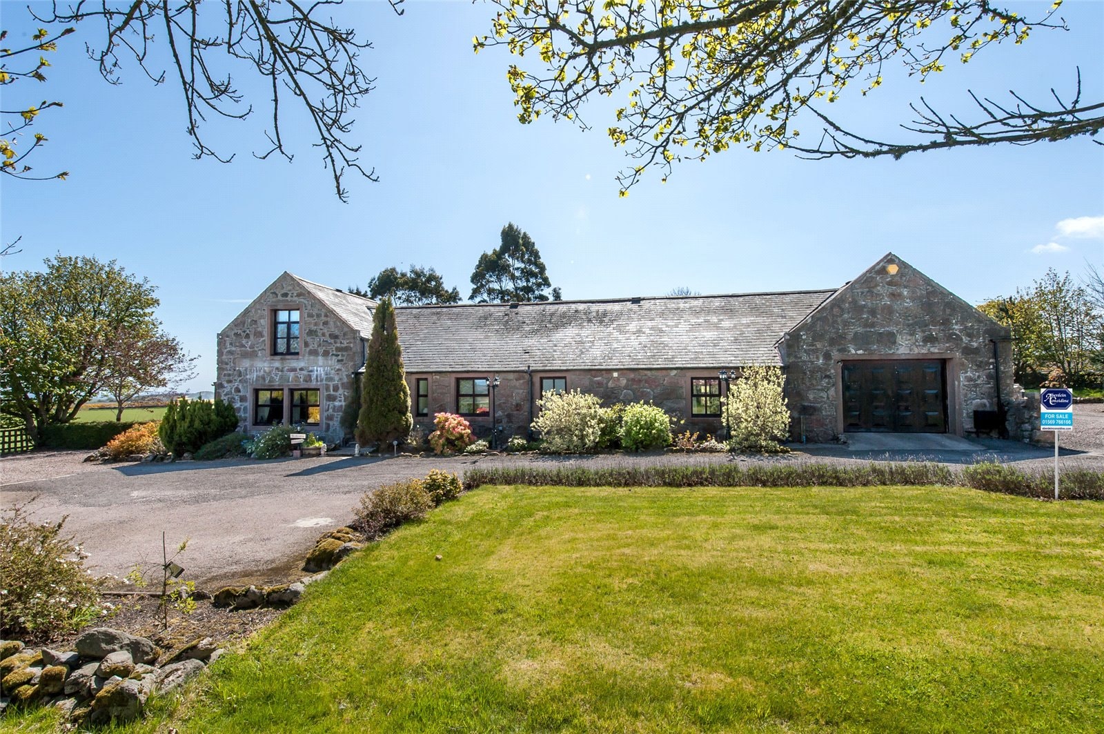 Six steadings which are perfect for country living...