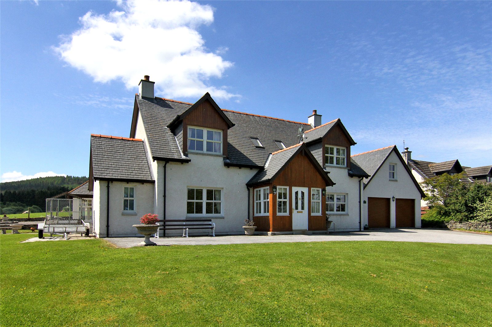 Our latest properties for sale and to let (4th June 2018)