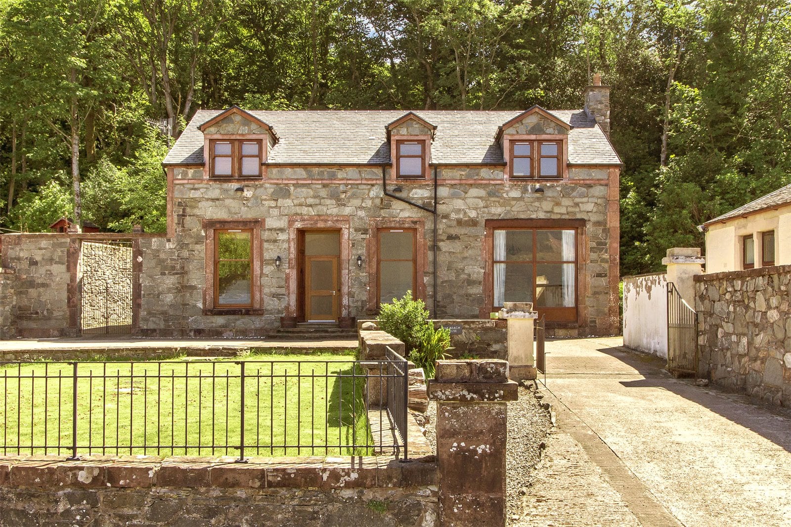 Refurbished seaside home with incredible views