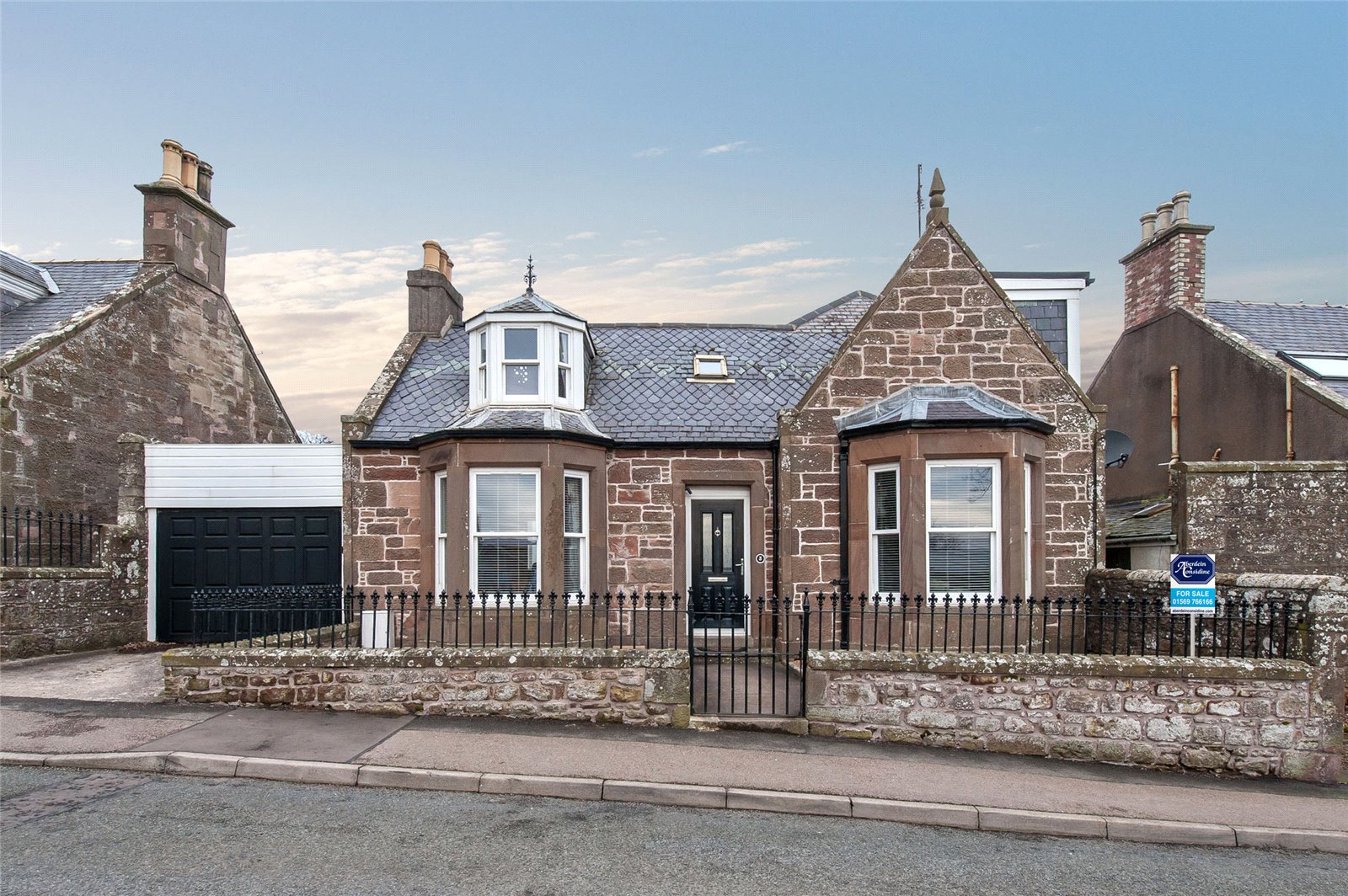 Detached house perfectly combines modern with traditional