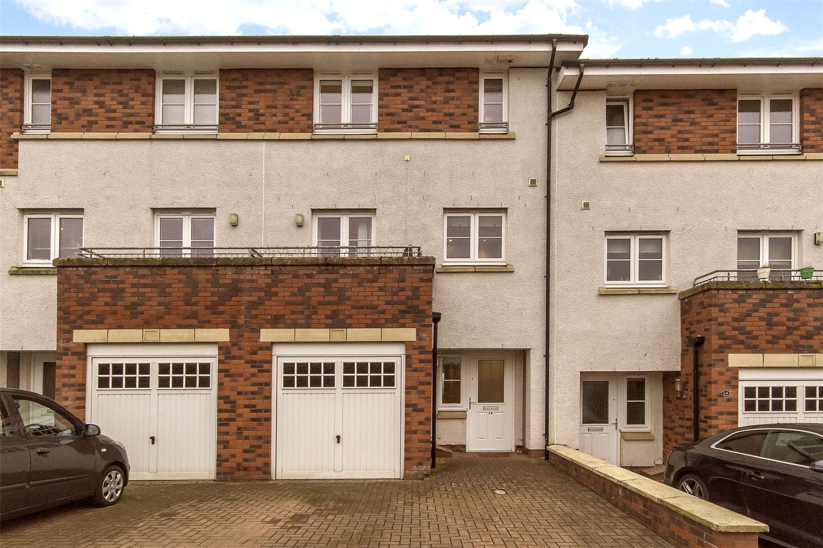 26 Maurice Wynd: Townhouse with a view