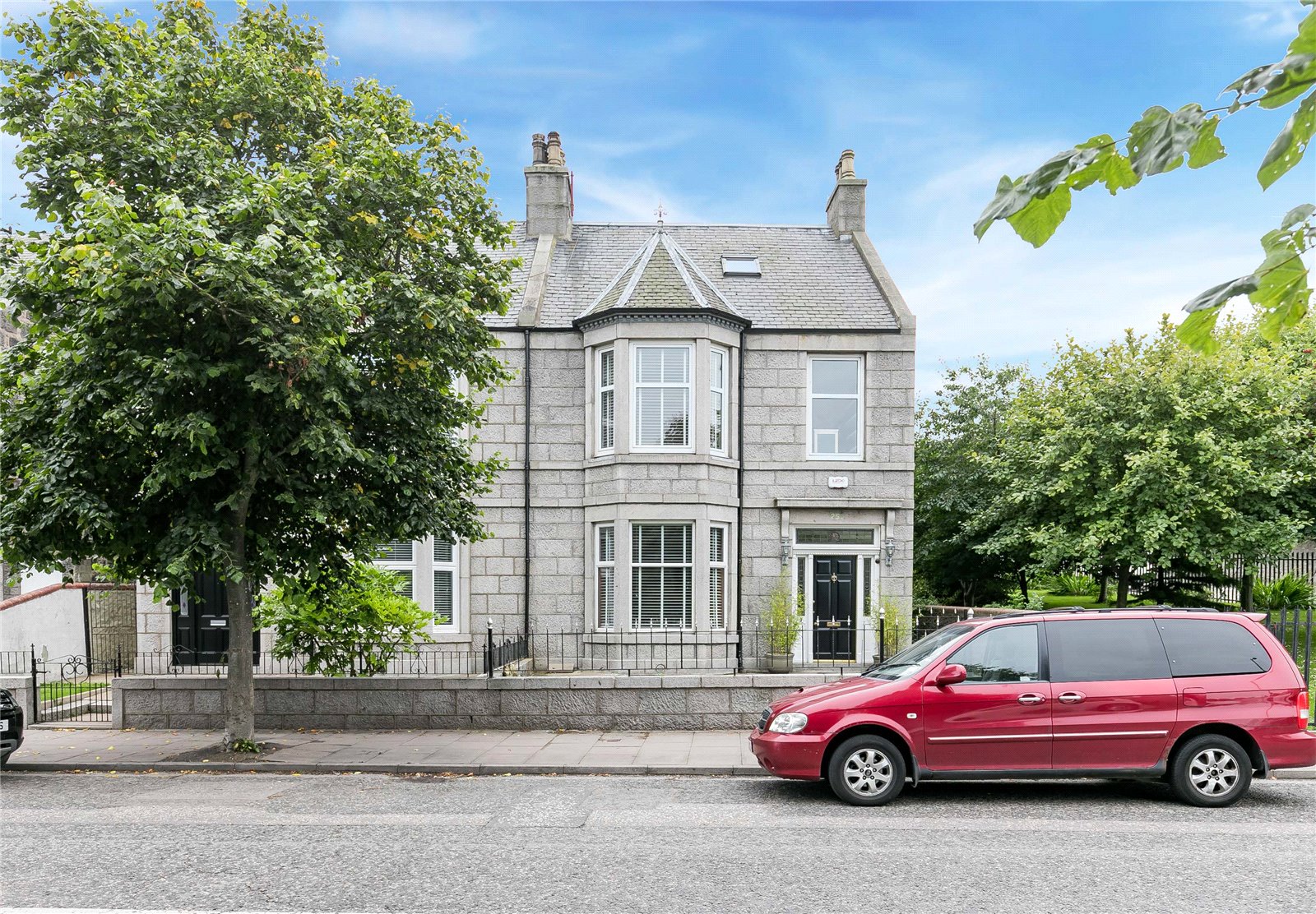 Offers over £275,000: Gorgeous six-bedroom granite house