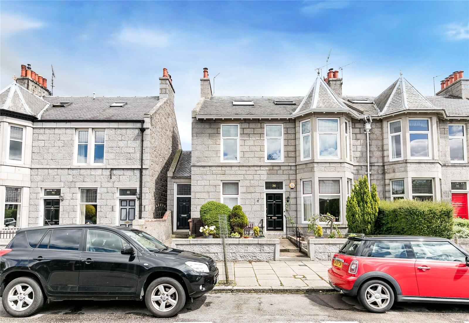 Our latest properties for sale and to let (4th July 2019)