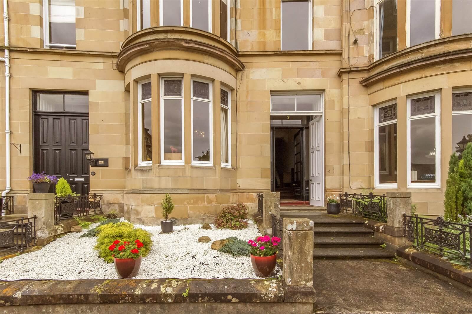 Our latest properties for sale and to let (24th July 2019)